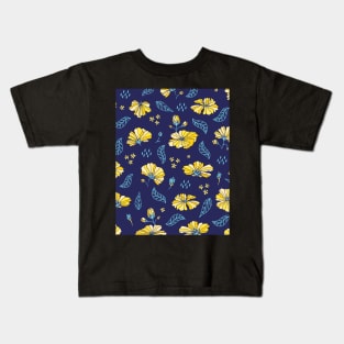 Ukrainian floral pattern Kids T-Shirt